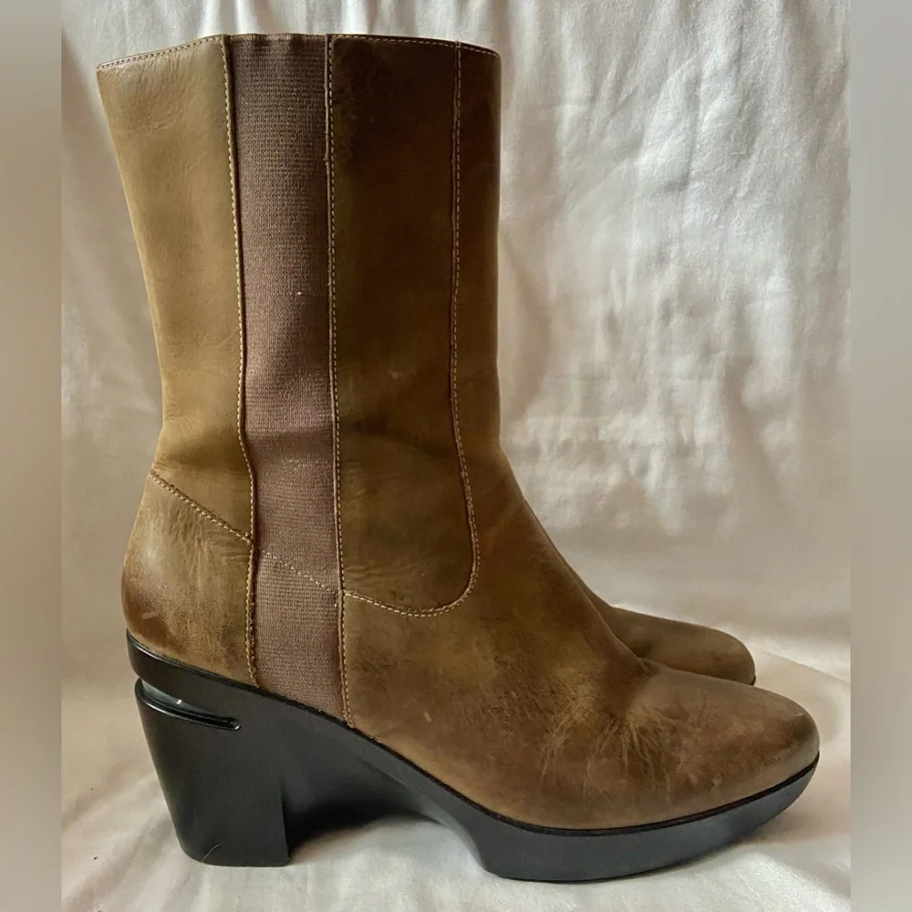 Cole Haan NikeAir Wedge Boots Women's 8.5B Brown Nubuck EUC